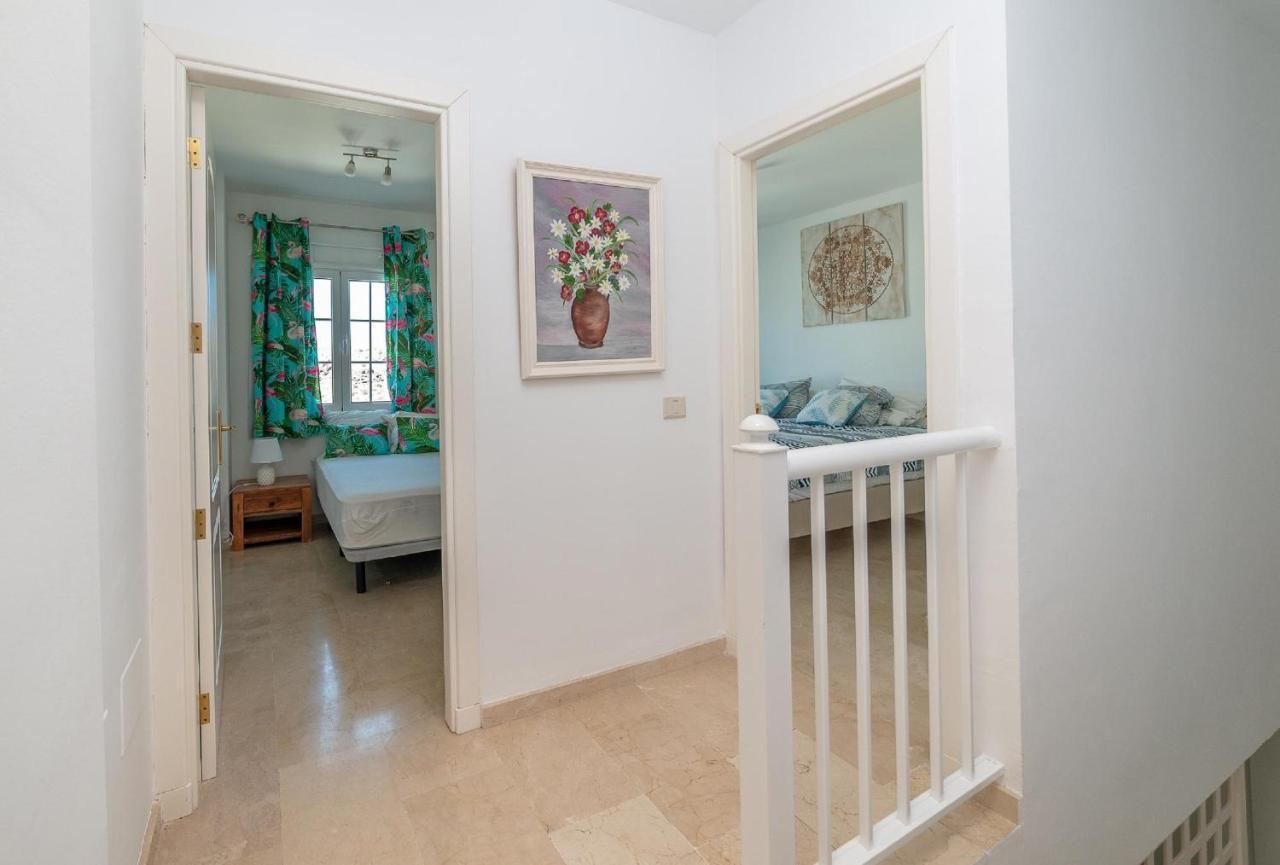 Modern Family Home Above Swimming Pool Puerto Rico  Bagian luar foto