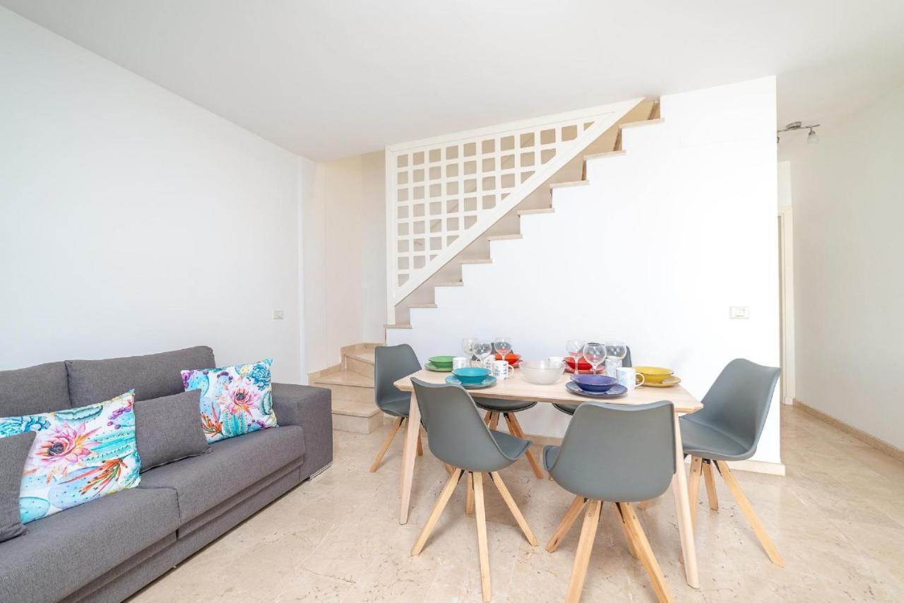 Modern Family Home Above Swimming Pool Puerto Rico  Bagian luar foto
